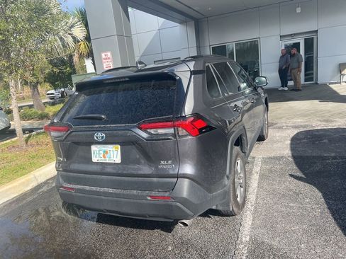 Certified 2024 Toyota RAV4 XLE w/ Convenience Package image 12