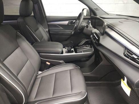 New 2026 Buick Enclave Preferred w/ Power Package image 7