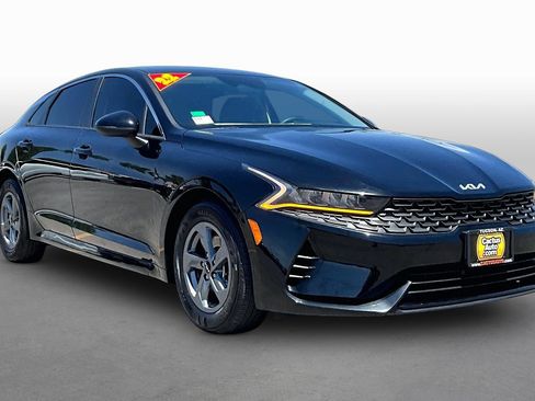 Used 2022 Kia K5 LX FWD image 10