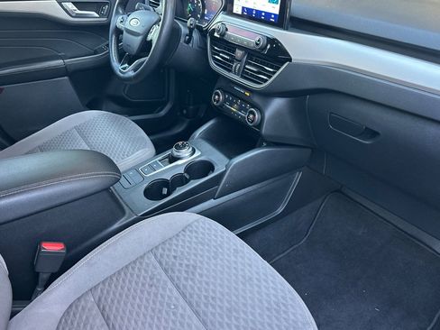 Used 2021 Ford Escape SE w/ SE Sport Appearance Package FWD image 15