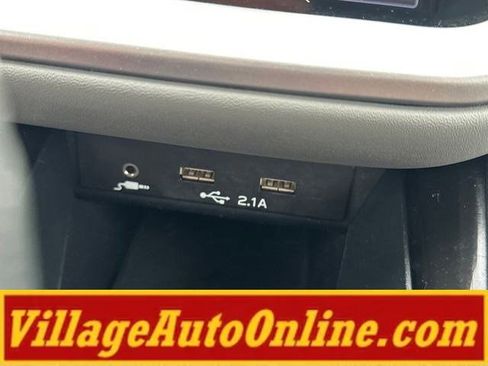Used 2020 Subaru Outback Limited AWD/4WD image 25
