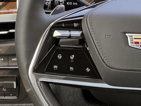 New 2026 Cadillac Escalade ESV Platinum Sport AWD/4WD image 12