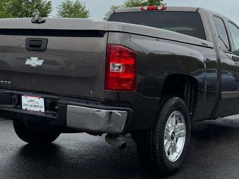 Used 2007 Chevrolet Silverado 1500 LT w/ Towing Package AWD/4WD image 5