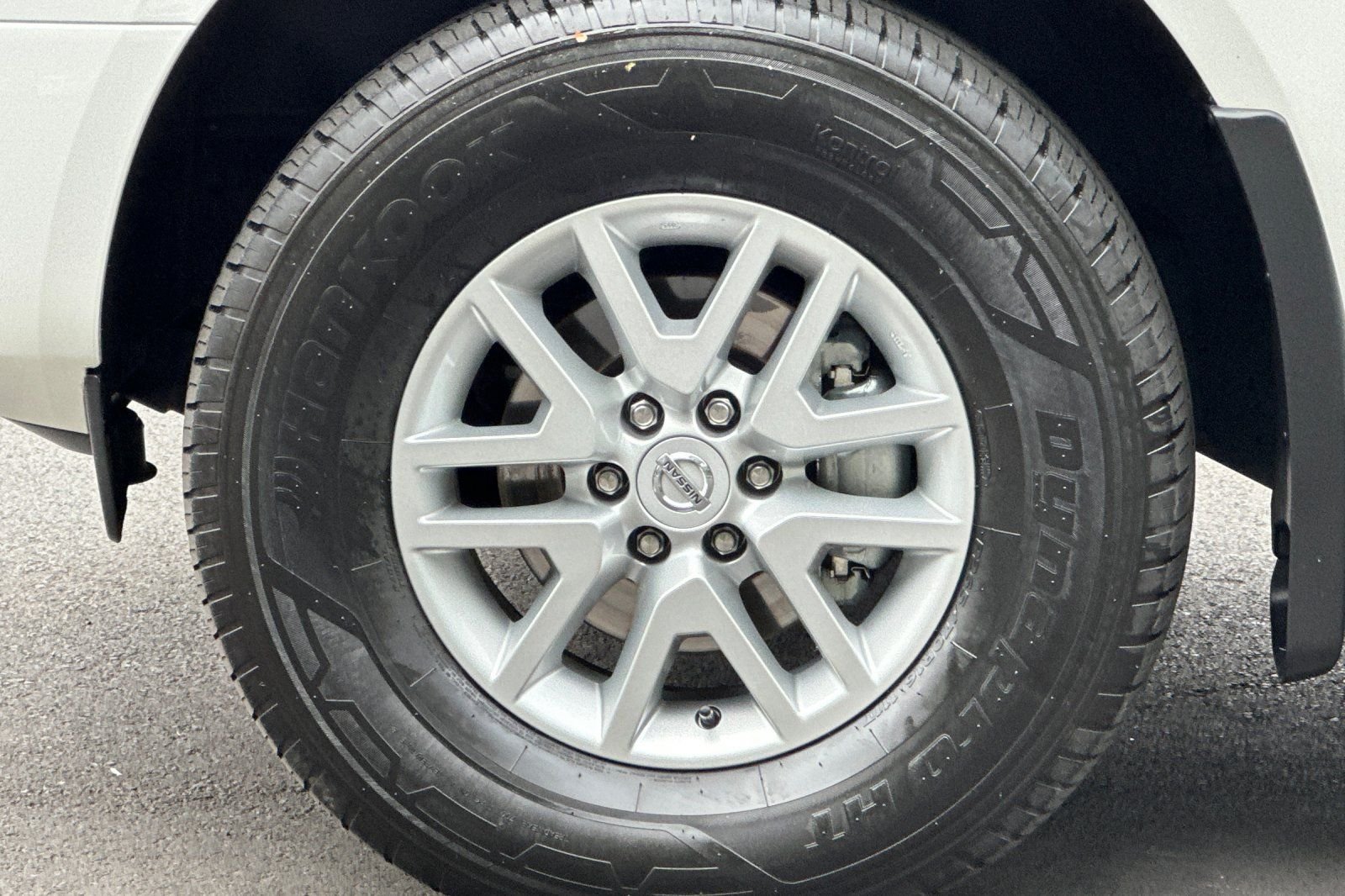 Used 2020 Nissan Frontier SV AWD/4WD image 32