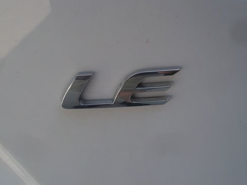 Used 2026 Toyota Corolla LE FWD image 16