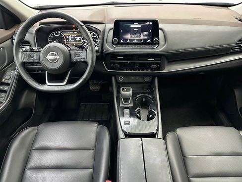 Used 2023 Nissan Rogue SV w/ SV Premium B Package image 24