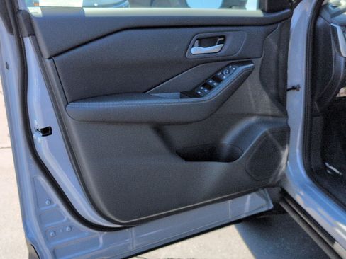 New 2026 Nissan Rogue SV FWD image 13