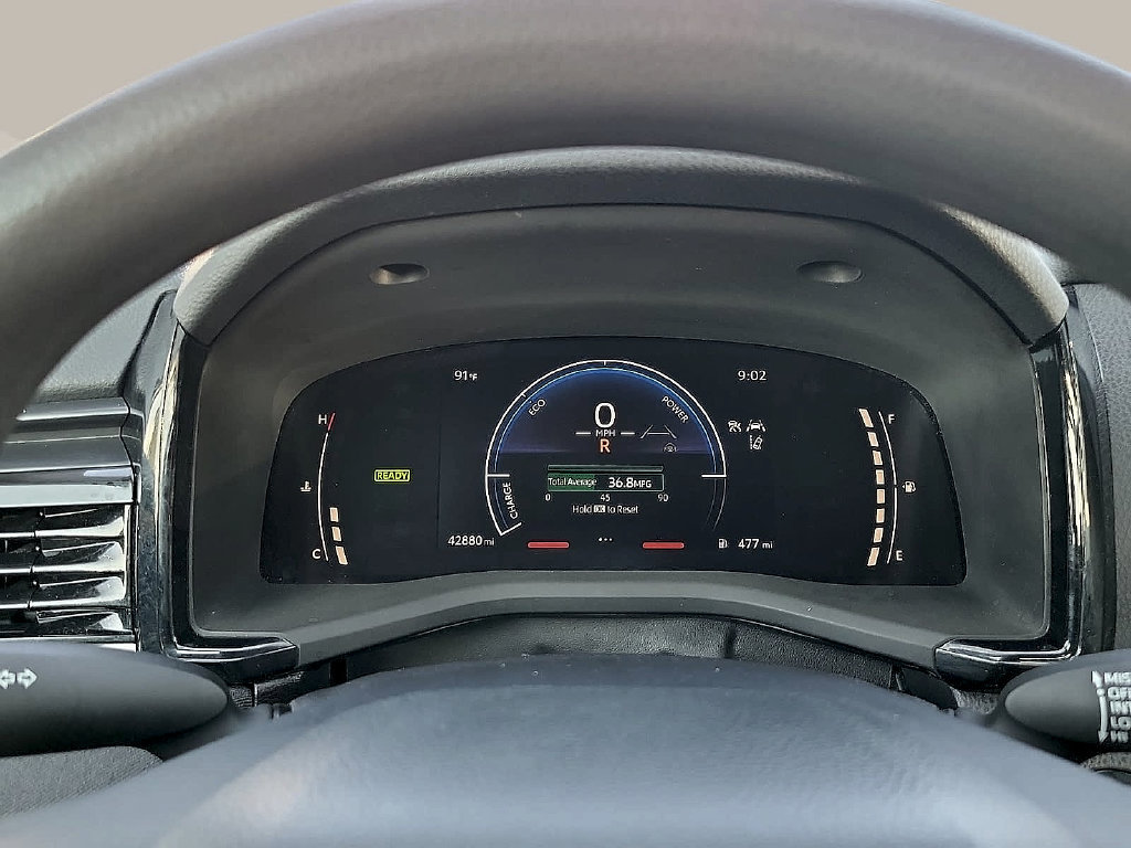 Used 2025 Toyota Camry LE FWD image 19