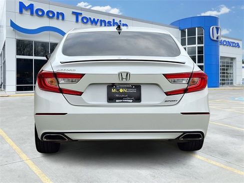 Used 2022 Honda Accord Sport image 5