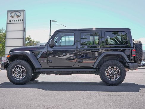 Used 2025 Jeep Wrangler Unlimited Rubicon AWD/4WD image 6