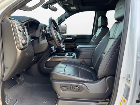 Used 2022 Chevrolet Silverado 3500 High Country image 9