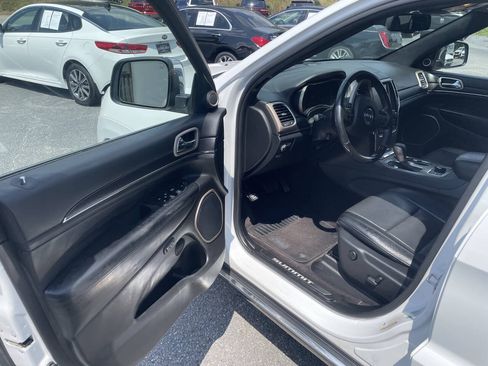 Used 2016 Jeep Grand Cherokee Summit AWD/4WD image 13