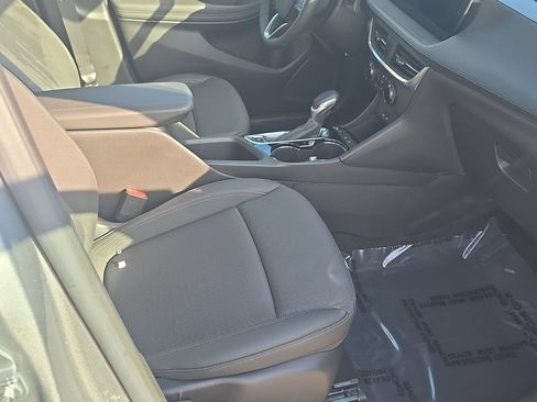 Used 2024 Buick Encore GX Preferred w/ Advanced Technology Package FWD image 28