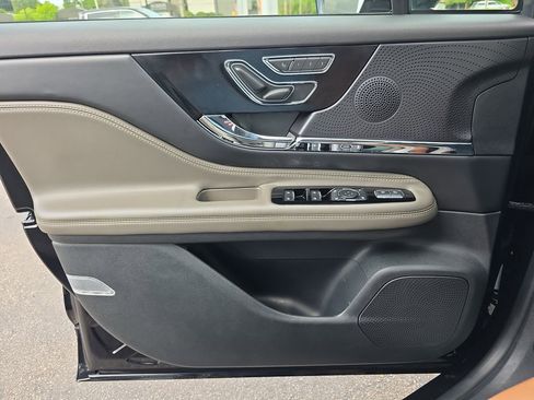 Used 2025 Lincoln Corsair Grand Touring w/ Equipment Group 301A image 19