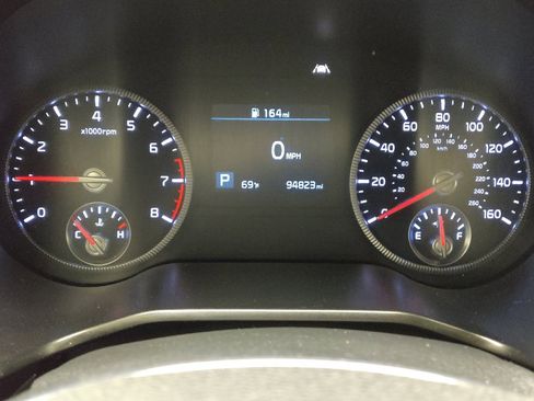 Used 2020 Kia Telluride LX FWD image 23