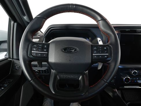 Used 2025 Ford F150 Raptor AWD/4WD image 16