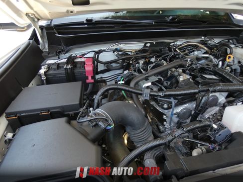 Used 2025 Toyota Tacoma TRD Sport AWD/4WD image 49
