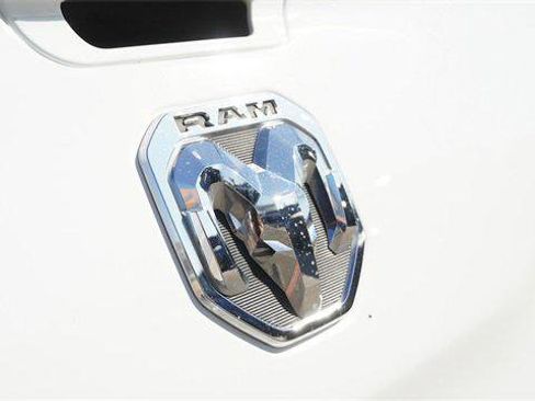 Certified 2022 RAM 1500 Big Horn image 12
