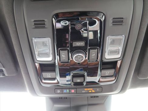 New 2026 Cadillac Escalade ESV Platinum Sport w/ LPO, ONYX Package AWD/4WD image 21