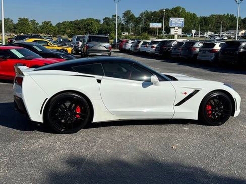 Used 2016 Chevrolet Corvette Stingray Coupe RWD image 7