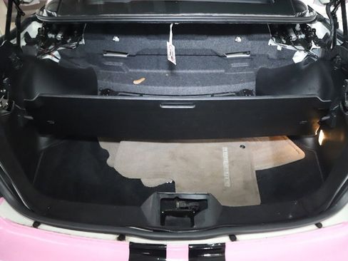 Used 2010 Chrysler Sebring Limited image 29