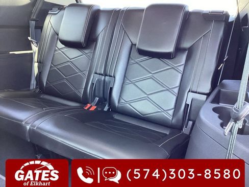 Used 2024 Volkswagen Atlas SE AWD/4WD image 14