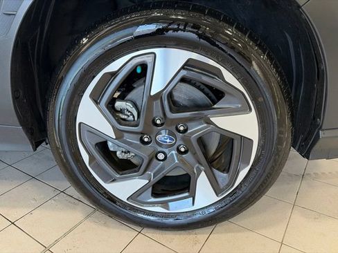 Used 2025 Subaru Crosstrek 2.5i Limited AWD/4WD image 25