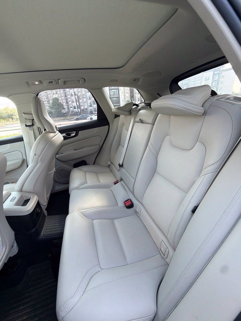 Used 2024 Volvo XC60 T8 Ultimate w/ Protection Package Premier AWD/4WD image 11