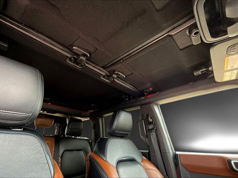 Used 2024 Ford Bronco Outer Banks image 29