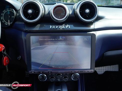 Used 2015 Ferrari California T RWD image 39