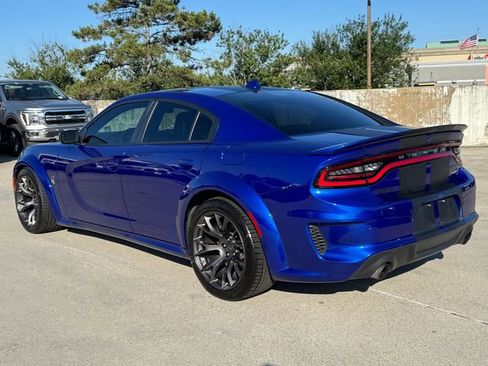 Used 2020 Dodge Charger SRT Hellcat w/ Harman/Kardon Audio Group RWD image 10