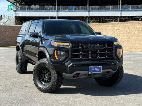 Used 2023 GMC Canyon AT4 image 3