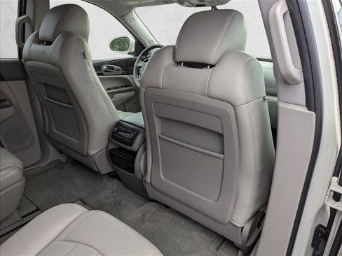 Used 2013 Buick Enclave Leather FWD image 28