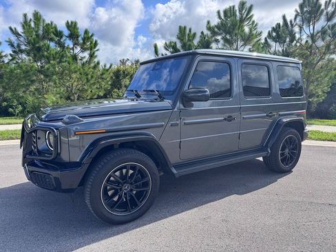 Used 2025 Mercedes-Benz G 550 image 2