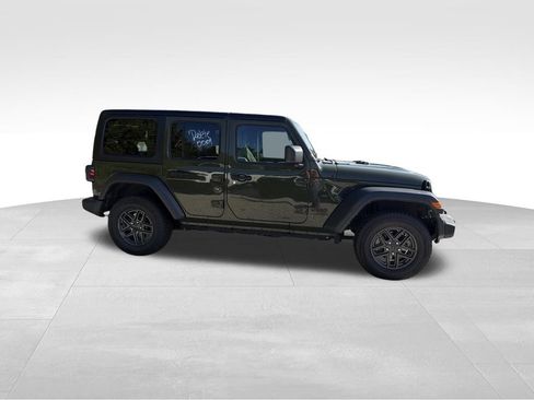 Used 2024 Jeep Wrangler Unlimited Sport AWD/4WD image 3
