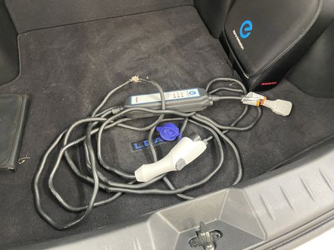 Used 2013 Nissan Leaf S w/ Charger Pkg image 27