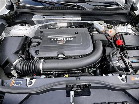 Used 2021 Cadillac XT4 Premium Luxury w/ Cold Weather Package image 11