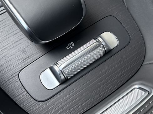 New 2026 Mercedes-Benz GLE 63 AMG S image 61