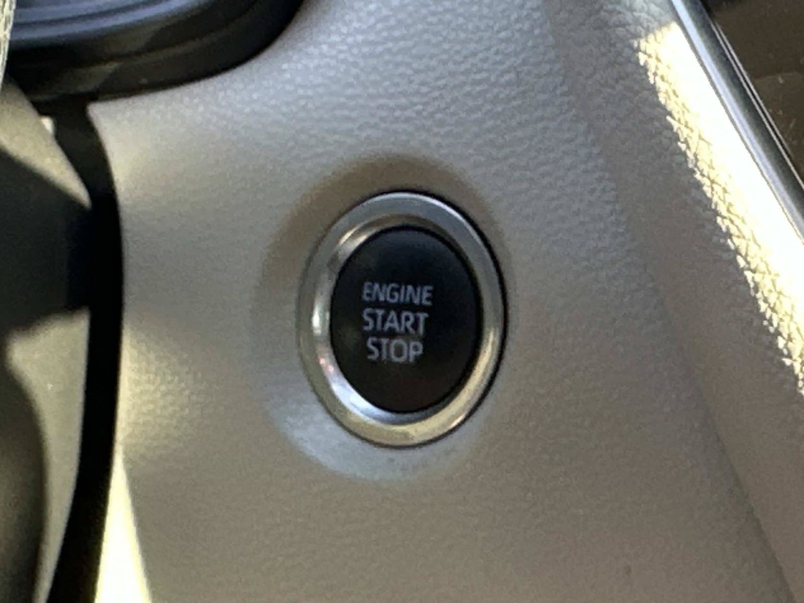 Used 2021 Toyota Corolla LE w/ LE Convenience Package FWD image 25