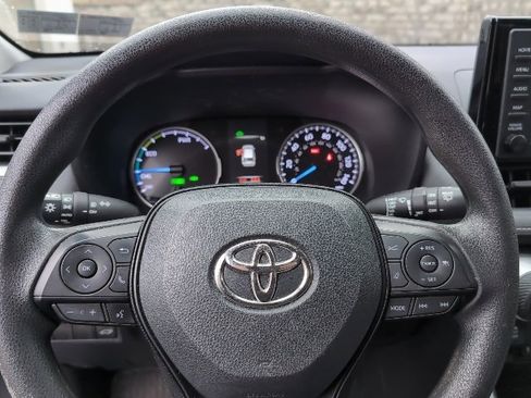Used 2019 Toyota RAV4 XLE image 15