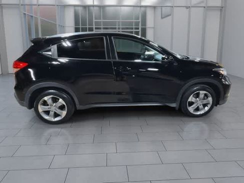 Used 2017 Honda HR-V EX-L image 9