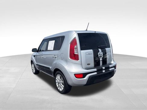 Used 2012 Kia Soul + w/ Audio Pkg FWD image 3