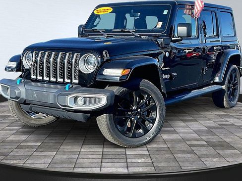 Used 2023 Jeep Wrangler Unlimited Sahara AWD/4WD image 1