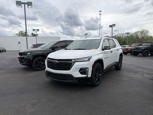 Used 2023 Chevrolet Traverse Premier w/ Redline Edition image 4