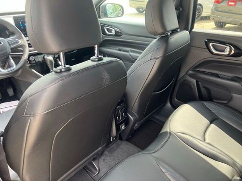 New 2026 Jeep Compass Limited AWD/4WD image 23
