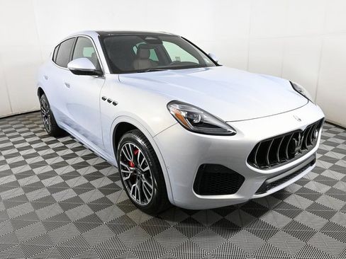 New 2025 Maserati Grecale GT image 28