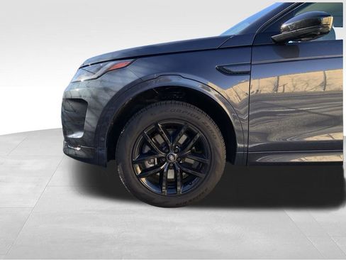 Certified 2025 Land Rover Discovery Sport S image 9