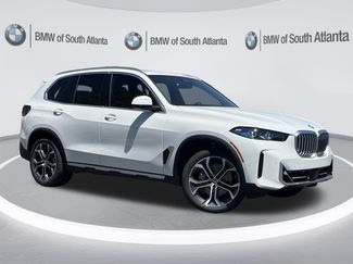 New 2026 BMW X5 sDrive40i w/ Parking Assistance Package RWD video 2