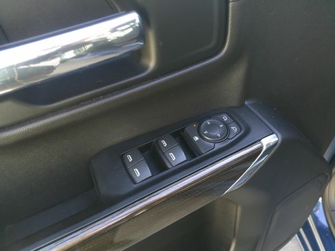 Used 2019 Chevrolet Silverado 1500 LT w/ All-Star Edition image 18