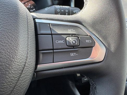 New 2026 Jeep Compass Latitude image 12